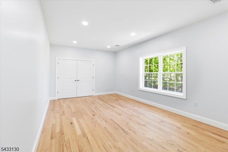 King George Rd. Warren, NJ 07059