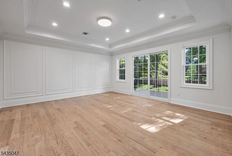 Tremont Ter. Livingston, NJ 07039