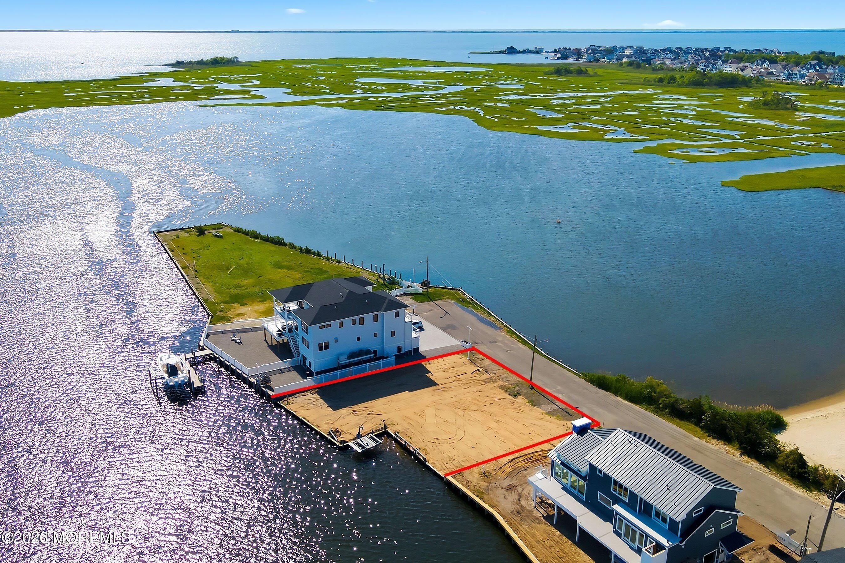 Meadowlark Drive. Lanoka Harbor, NJ 08734