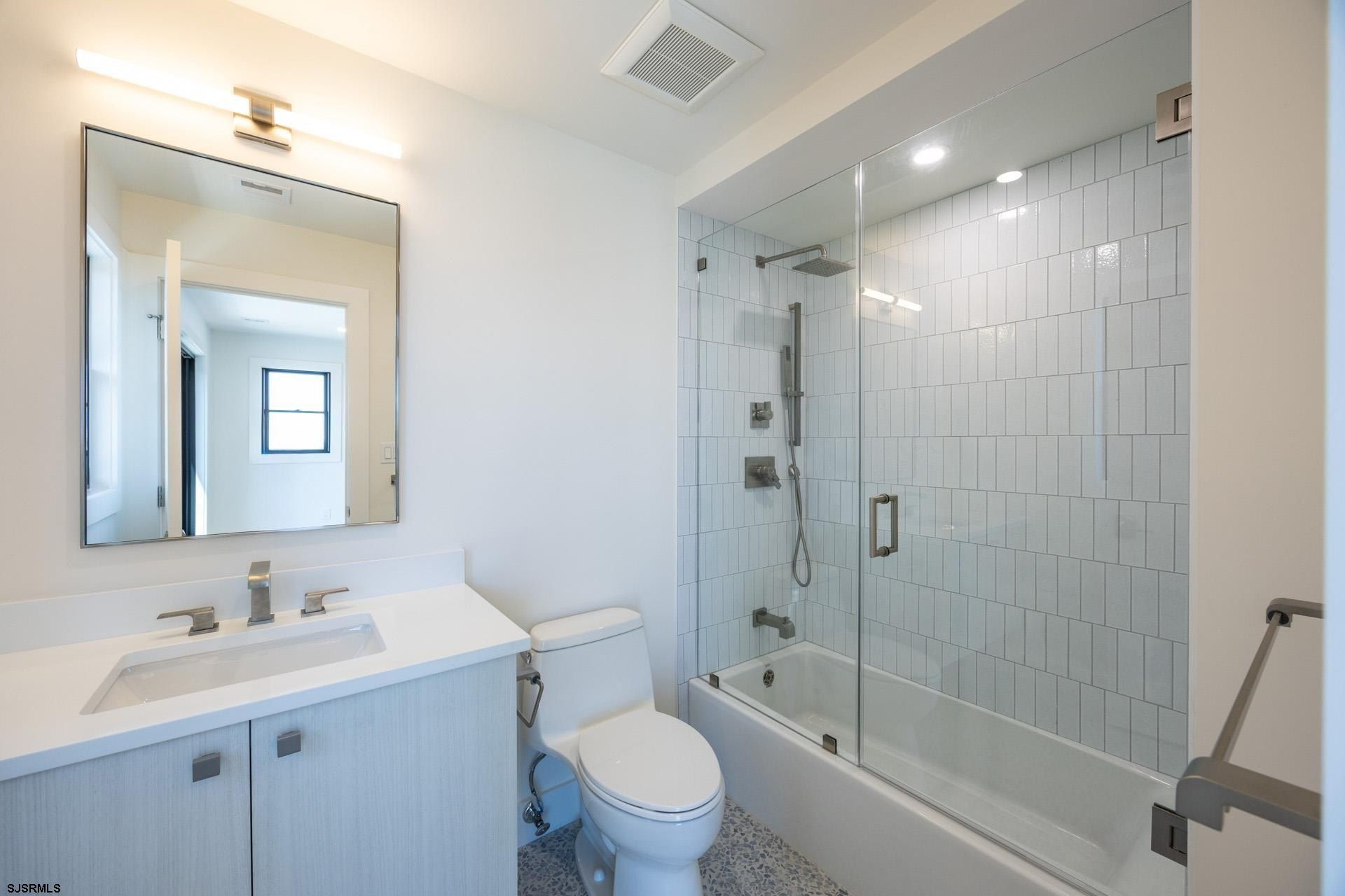6001 B Winchester Ave. Ventnor, NJ 08406
