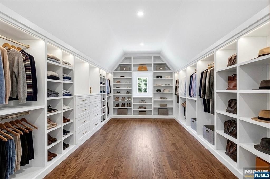 Terrace Road. Franklin Lakes, NJ 07417