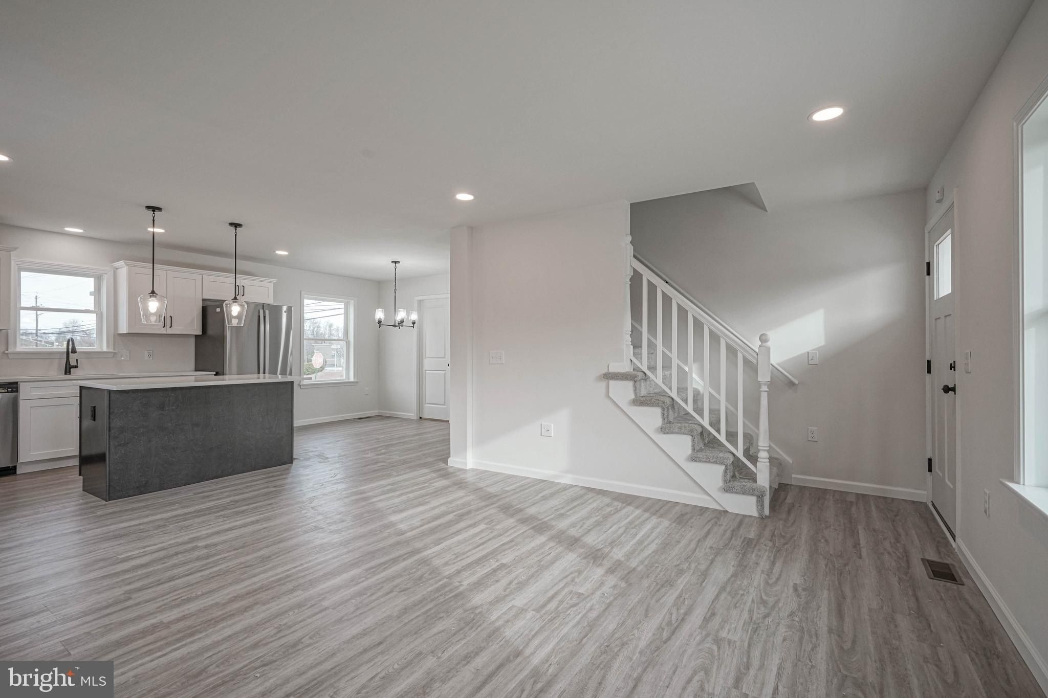 5 Myrtle Ave. Gloucester City, NJ 08030