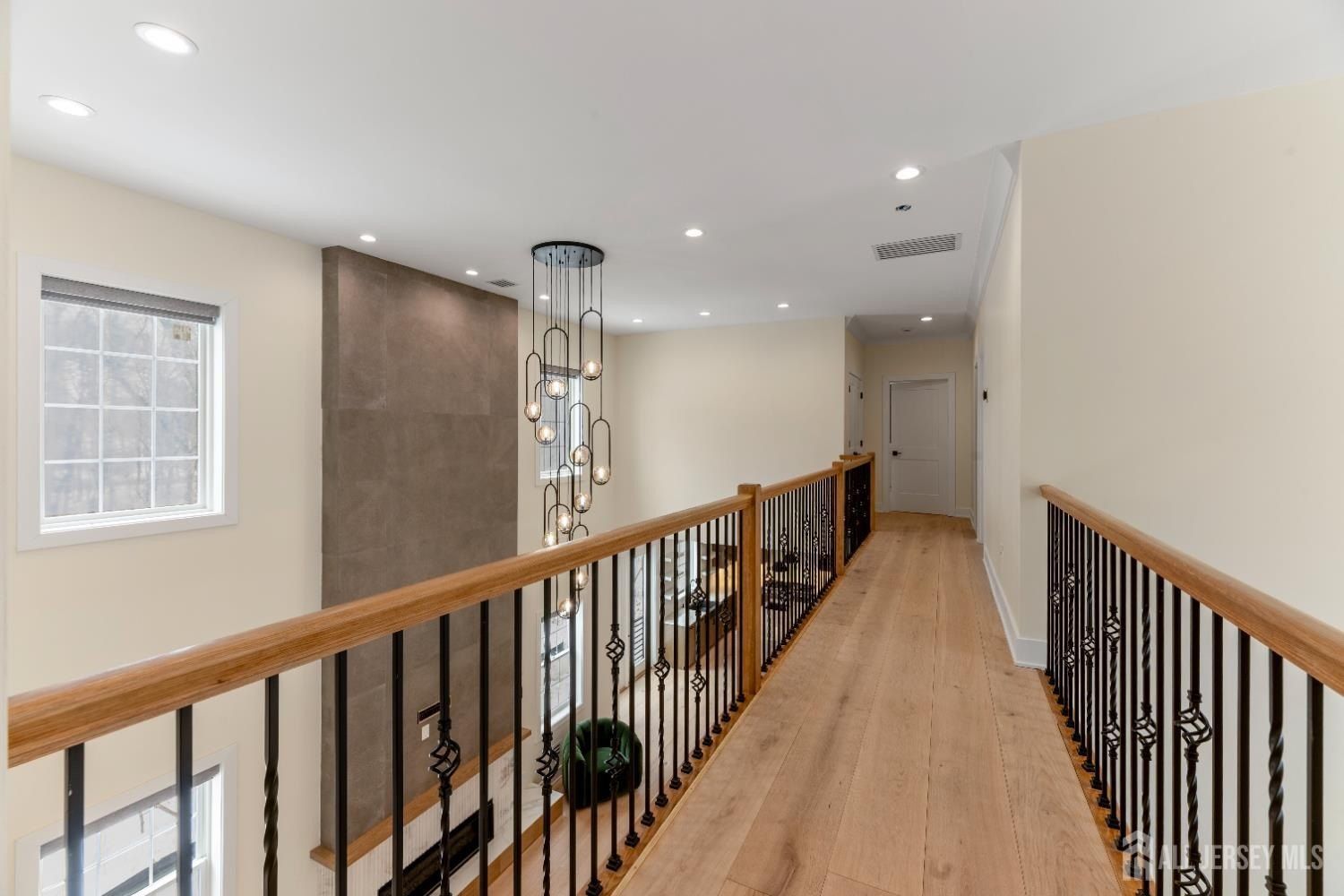 Winthrop Court. East Brunswick, NJ 08816