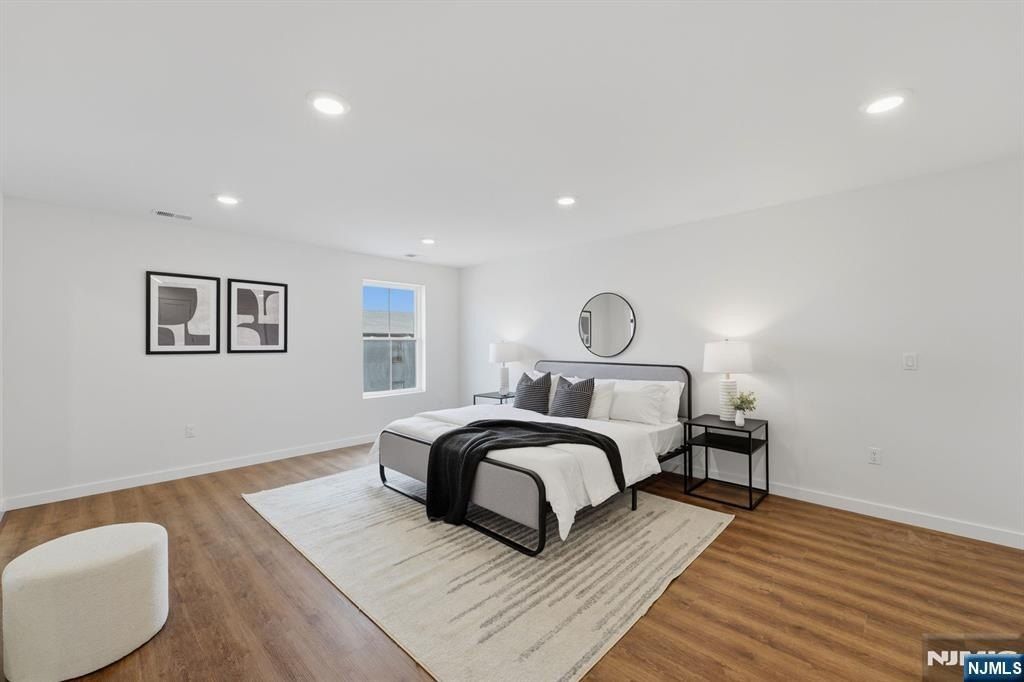 91 Union Street. Lodi, NJ 07644
