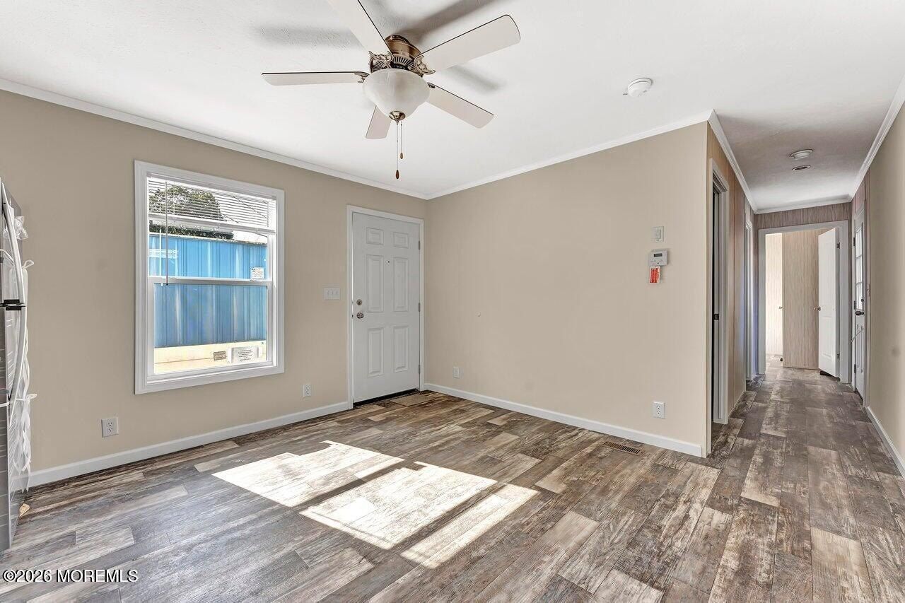 Woodbridge Avenue. Edison, NJ 08817