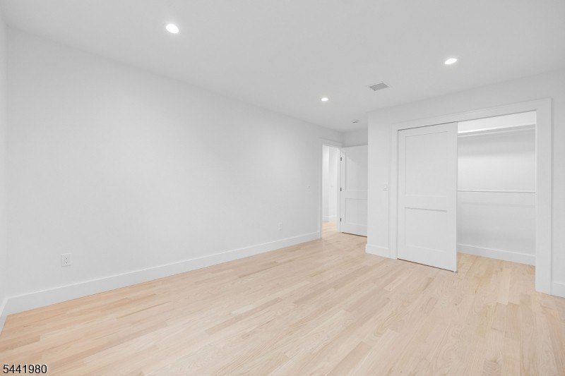 18 Orchard St. Pompton Lakes, NJ 07442