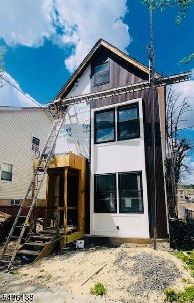 517 S Jefferson St. Orange, NJ 07050