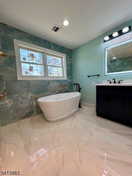 240 Atlantic Dr. Parsippany, NJ 07054
