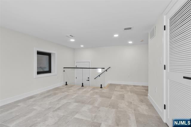 99 Van Horne Street. Jersey City, NJ 07304