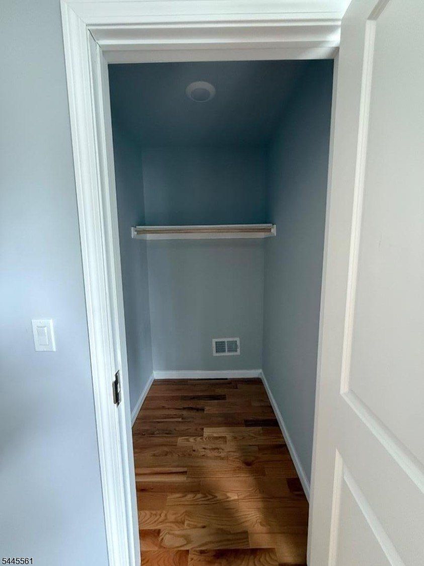 816 S 15Th St. Newark, NJ 07108