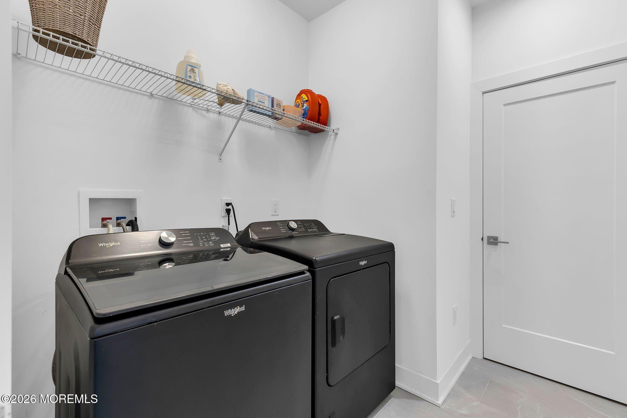 27 Linder Court. Middletown, NJ 07748