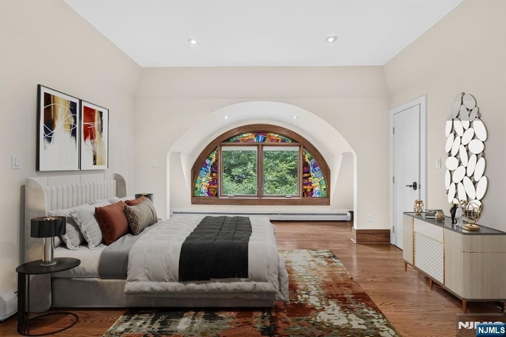296 Durie Avenue. Closter, NJ 07624