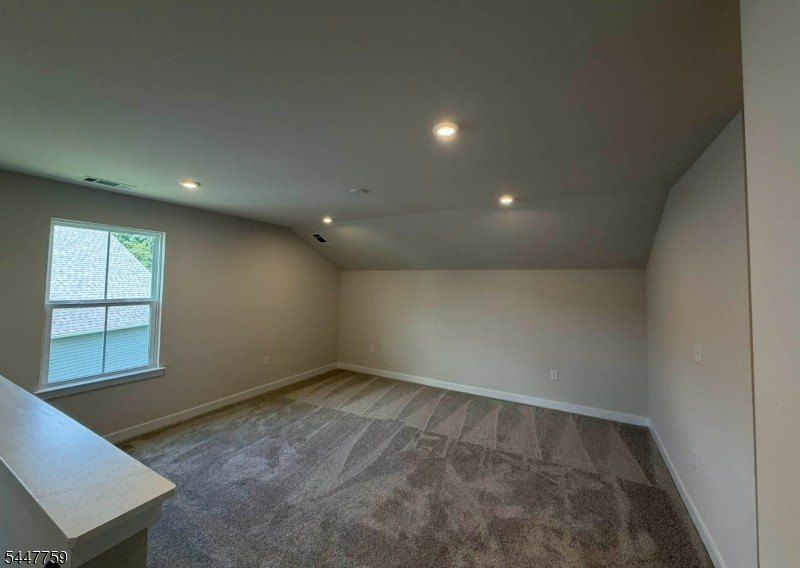 40 Thomas Knoll Blvd. Port Murray, NJ 07865