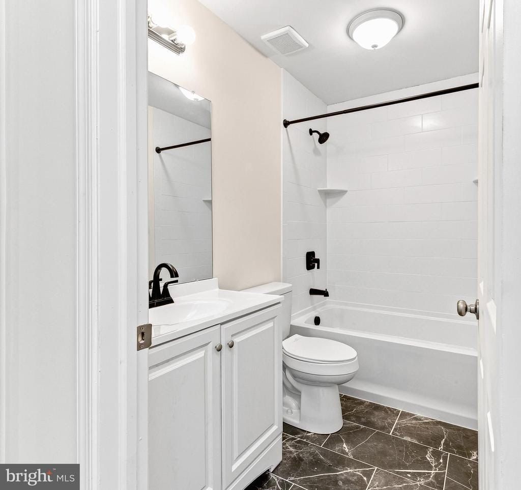 805 Buffalo Court. Deptford, NJ 08096