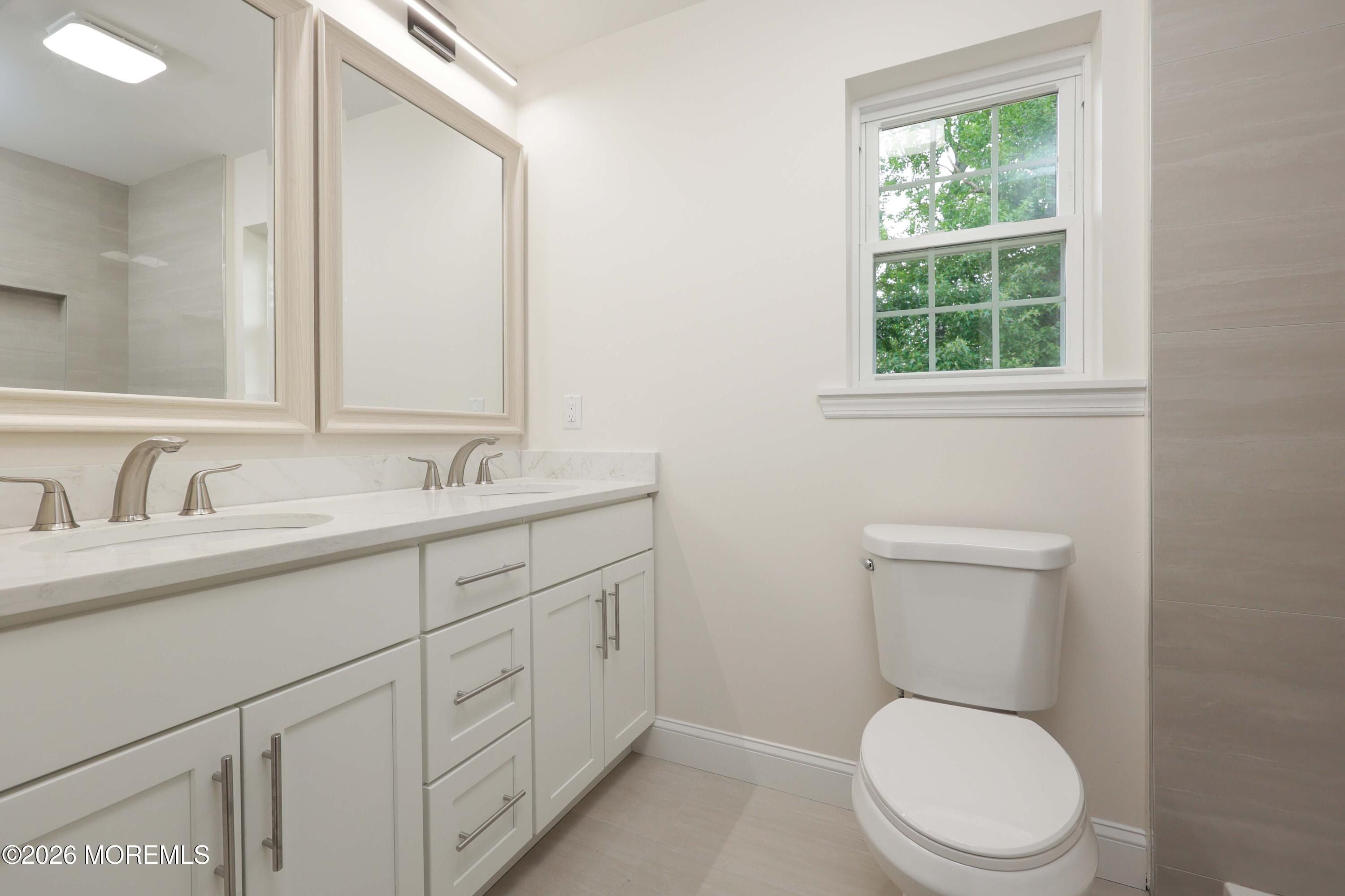 212 Twilight Avenue. Keansburg, NJ 07734