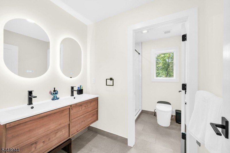 17 Meadow Rd. Clark, NJ 07066