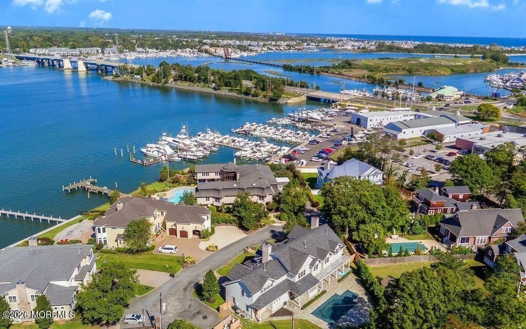 202 Curtis Avenue. Point Pleasant Beach, NJ 08742