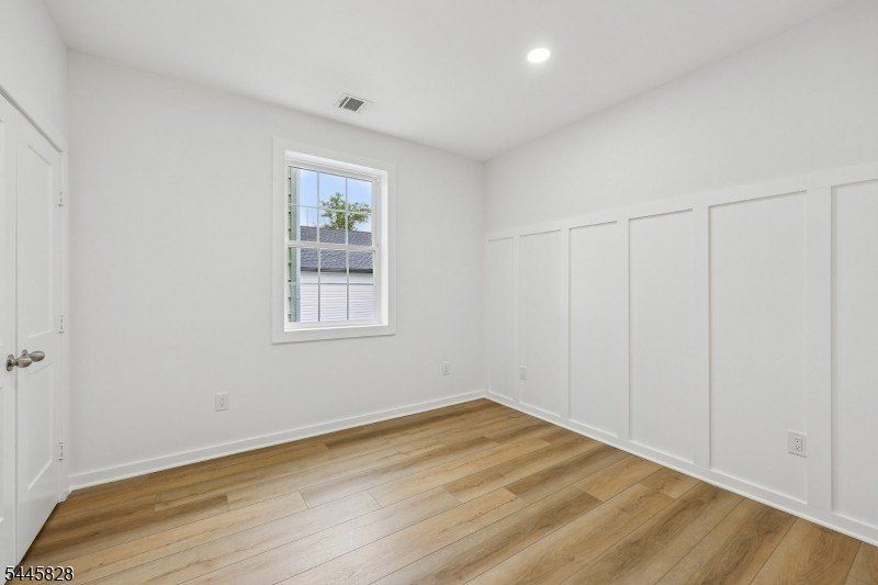 7 Terrace Pl. Belleville, NJ 07109