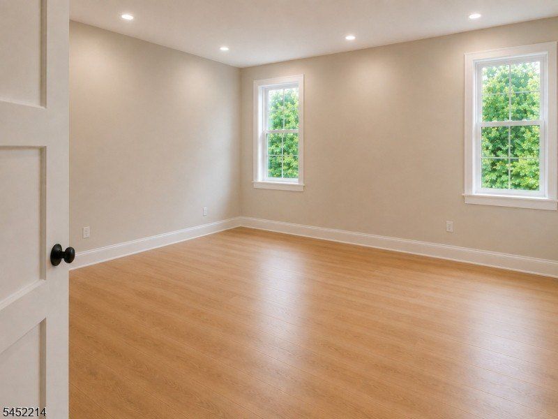 6 Scharg Ct. Clifton, NJ 07013