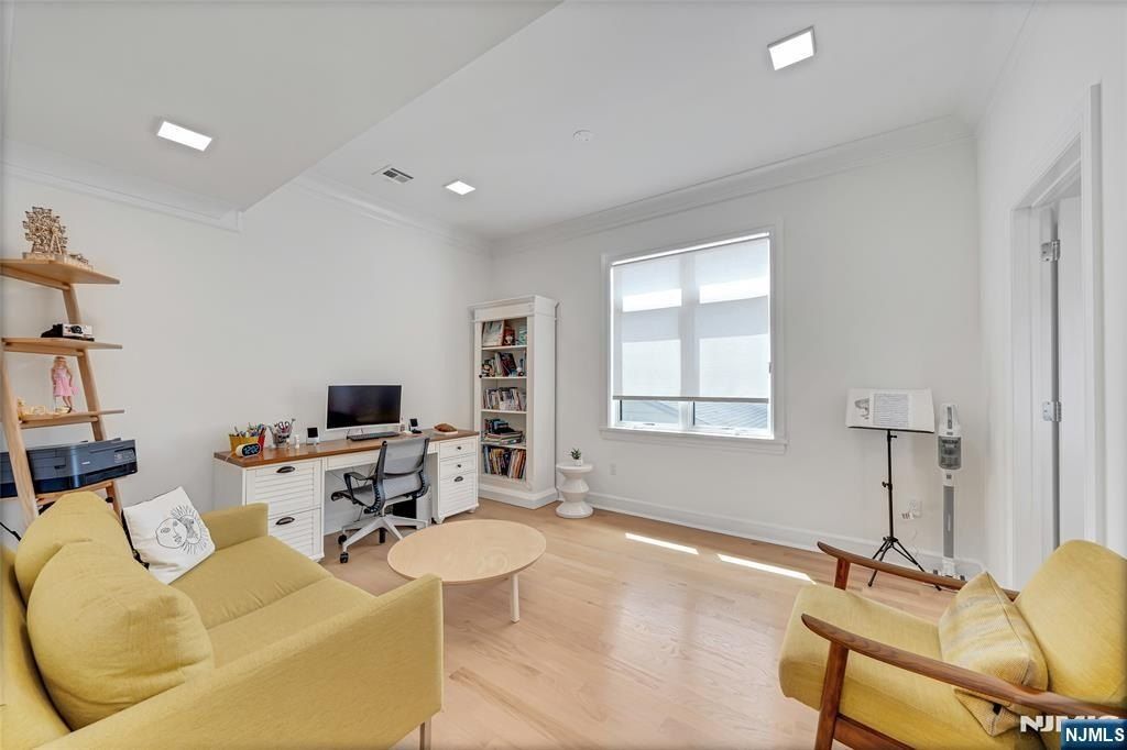 1427 Anderson Avenue. Fort Lee, NJ 07024
