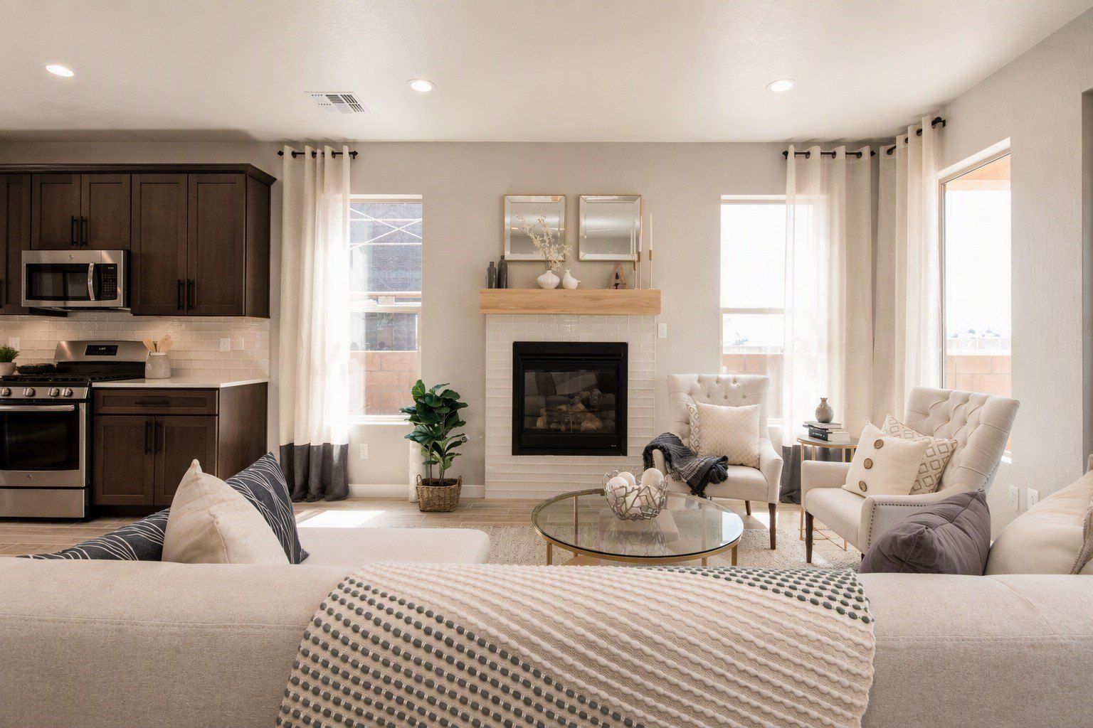 66 Cadena Loop. Los Alamos, NM 87547