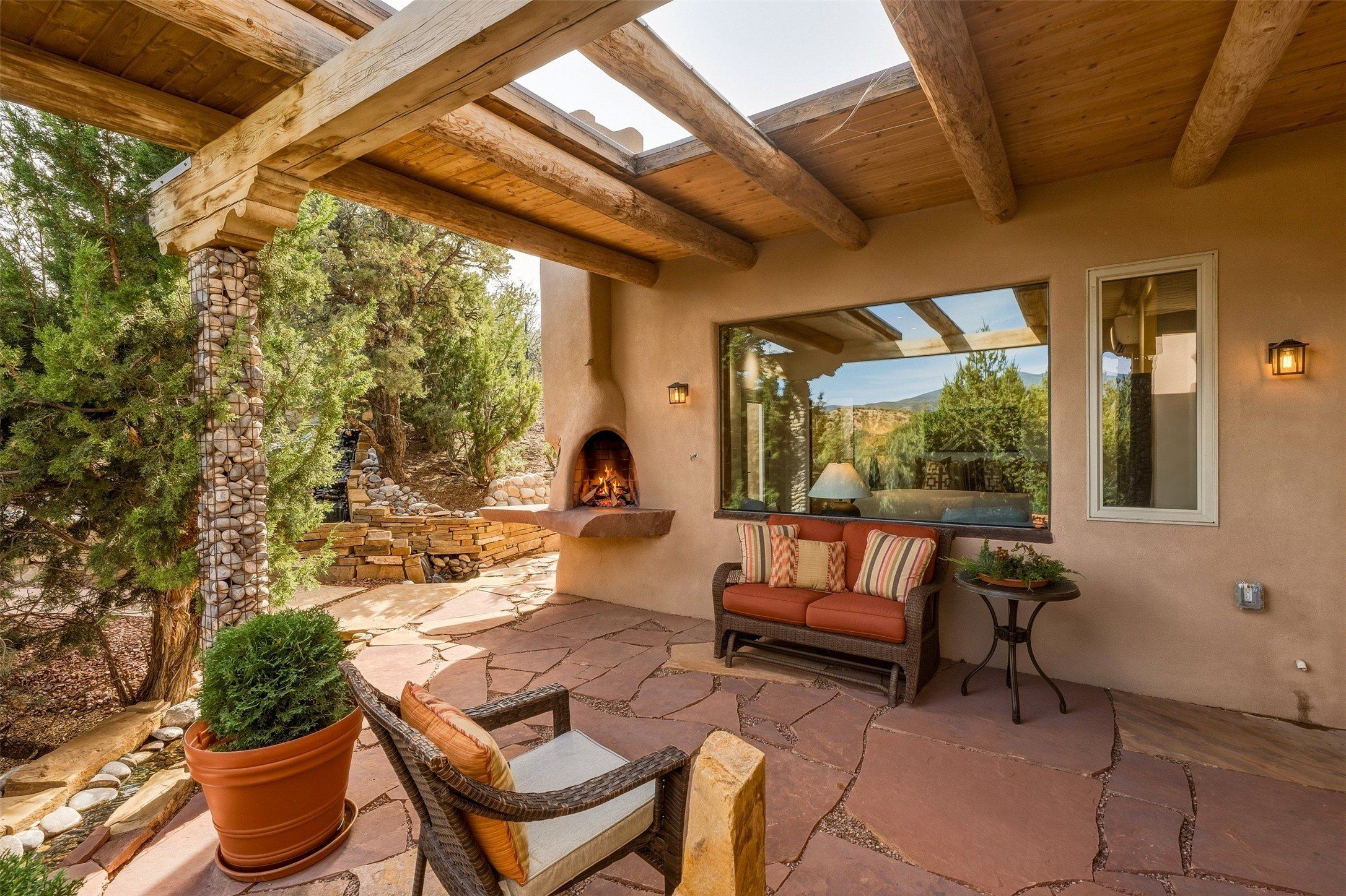 37 Lomas De Tesuque. Santa Fe, NM 87506