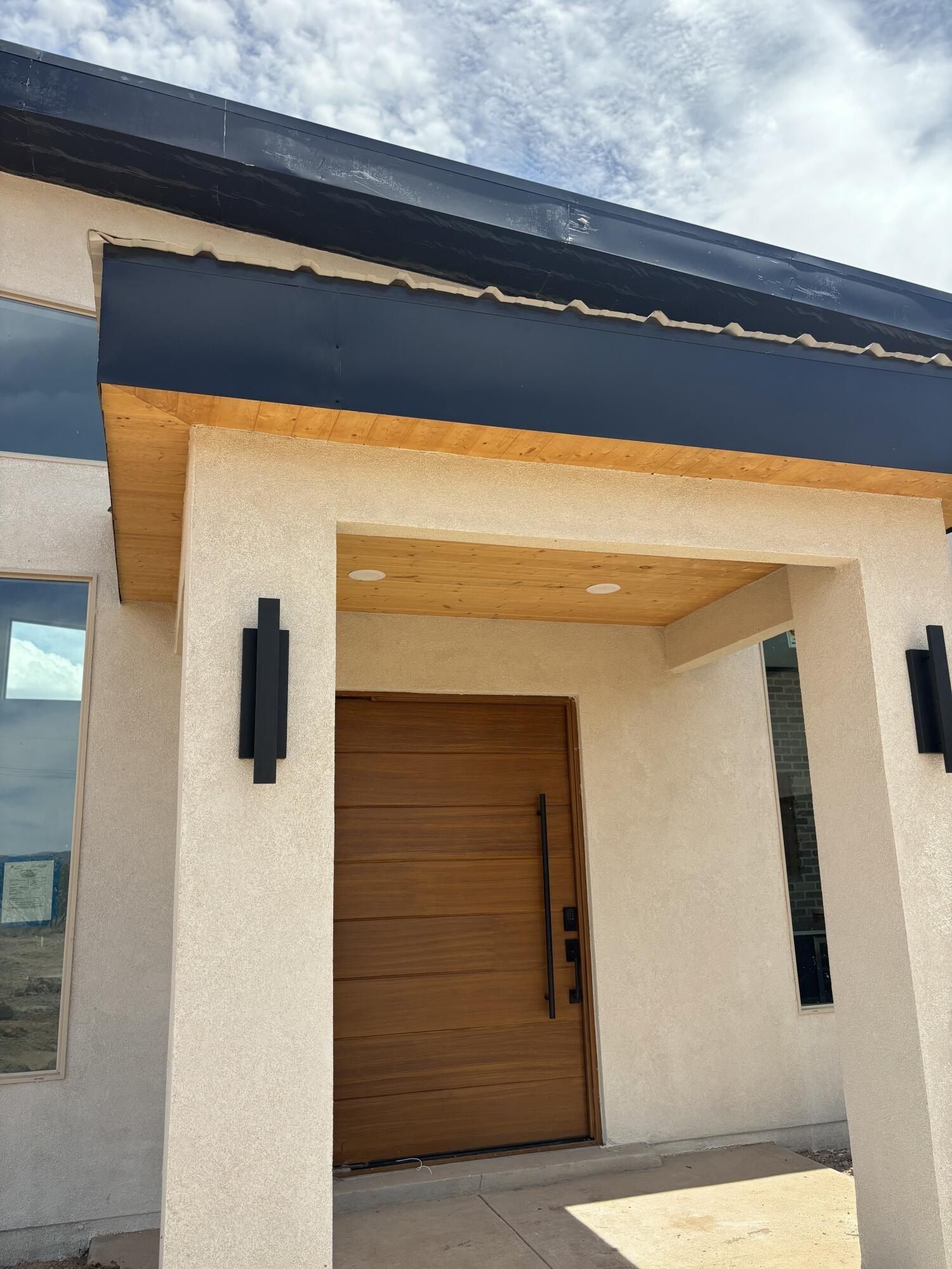 4 Cleveland Road. Edgewood, NM 87015