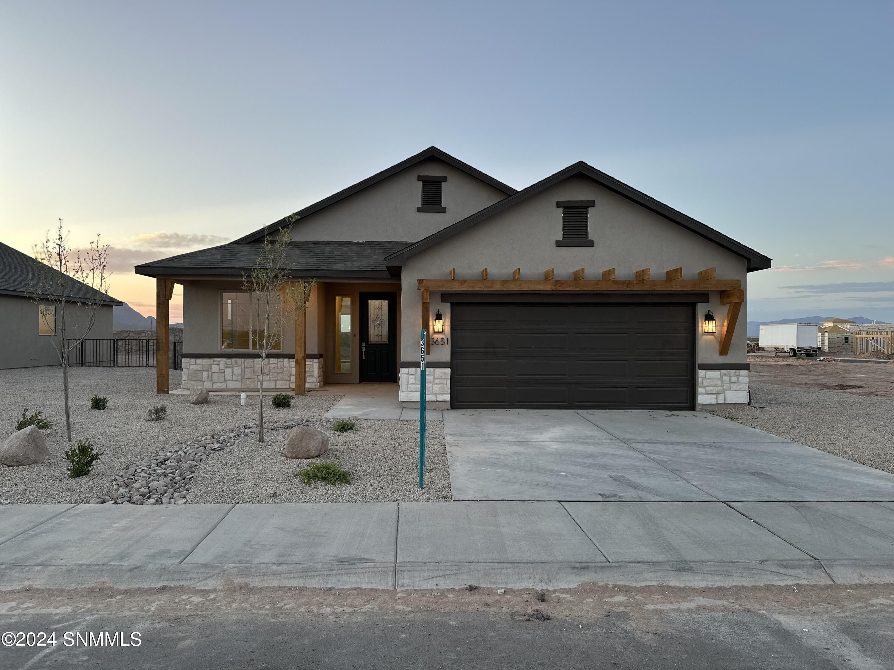 3651 Sirocco Avenue. Las Cruces, NM 88012