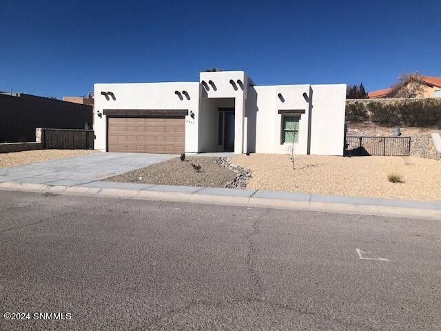 2865 East Springs Road. Las Cruces, NM 88011