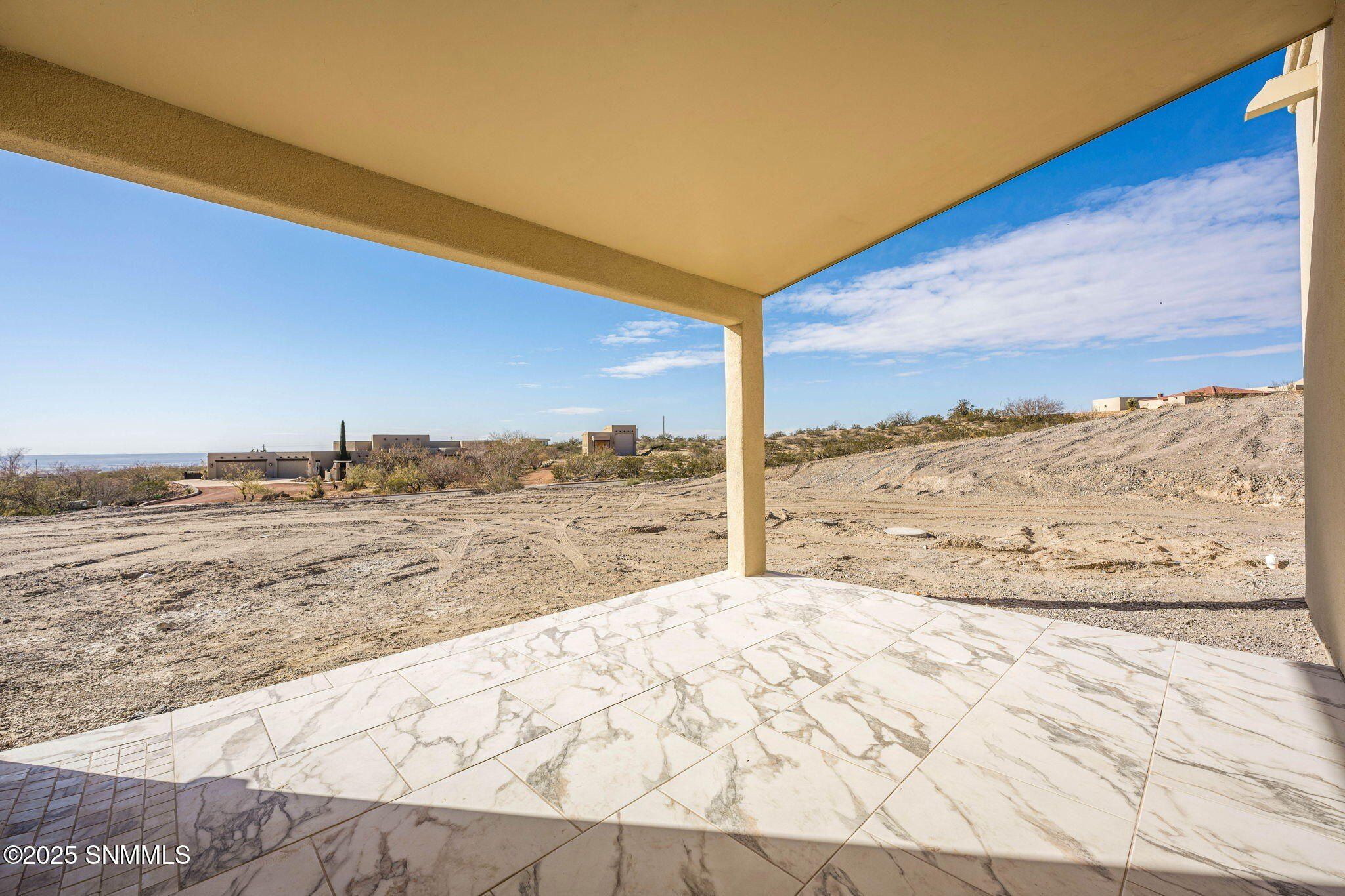 6021 Avenida Sonrisa. Las Cruces, NM 88011