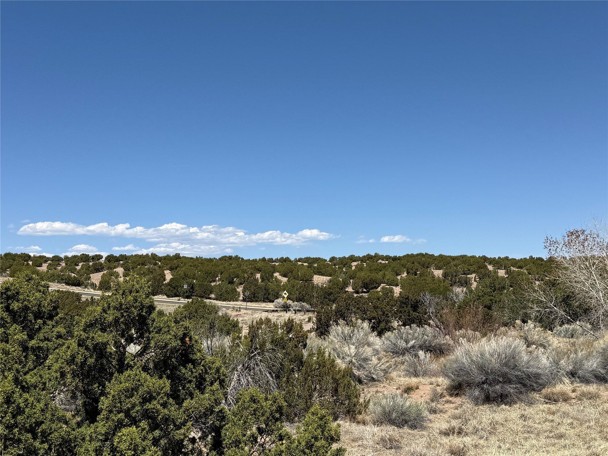 147 Avenida Frijoles. Santa Fe, NM 87507