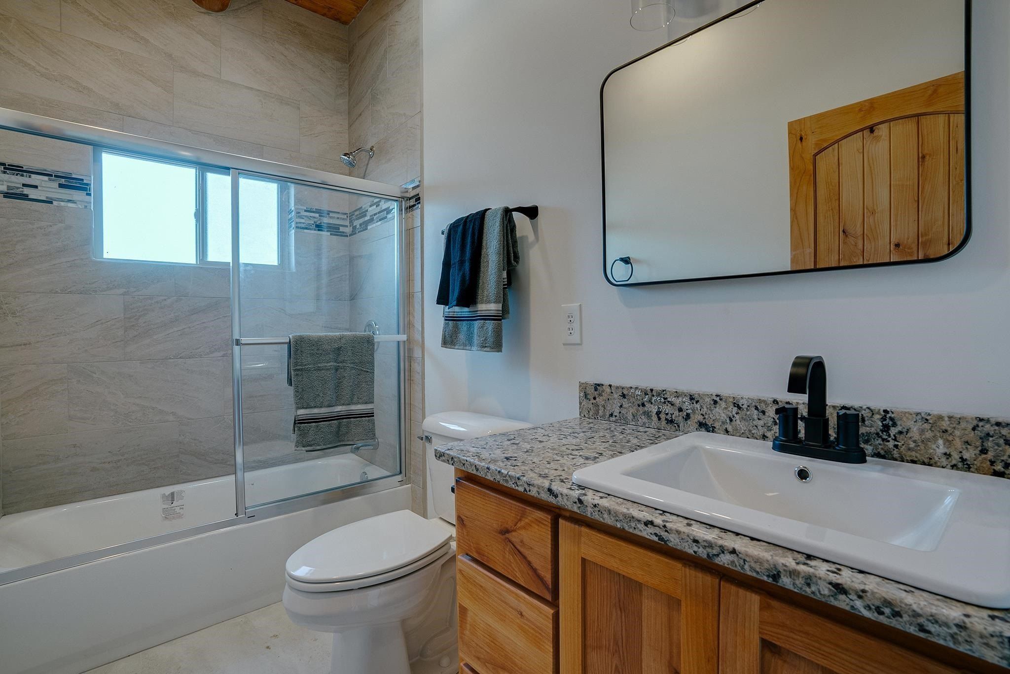 111 Camino Juan Ortiz. Taos, NM 87571