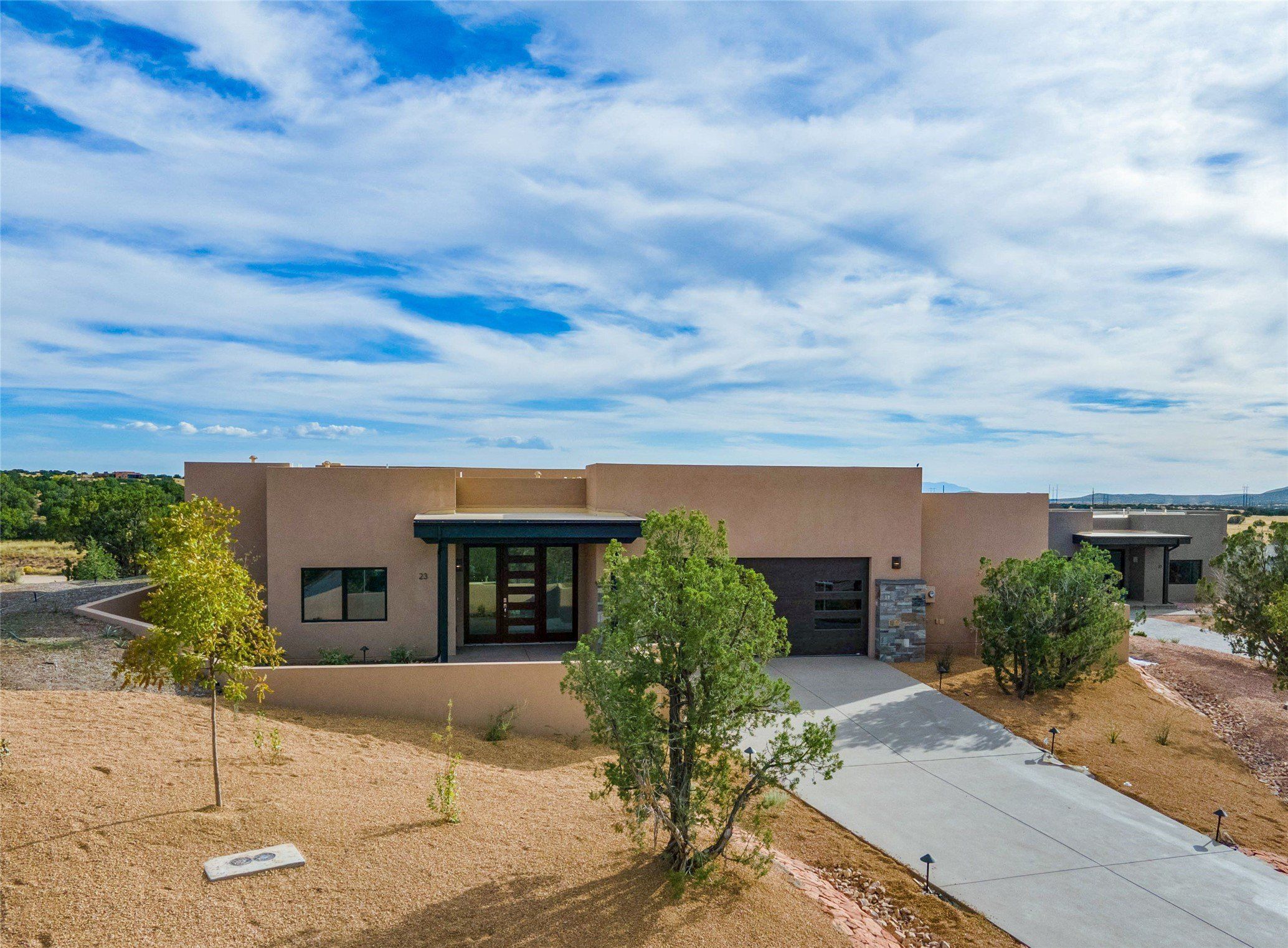32 Tierra Antigua. Santa Fe, NM 87506