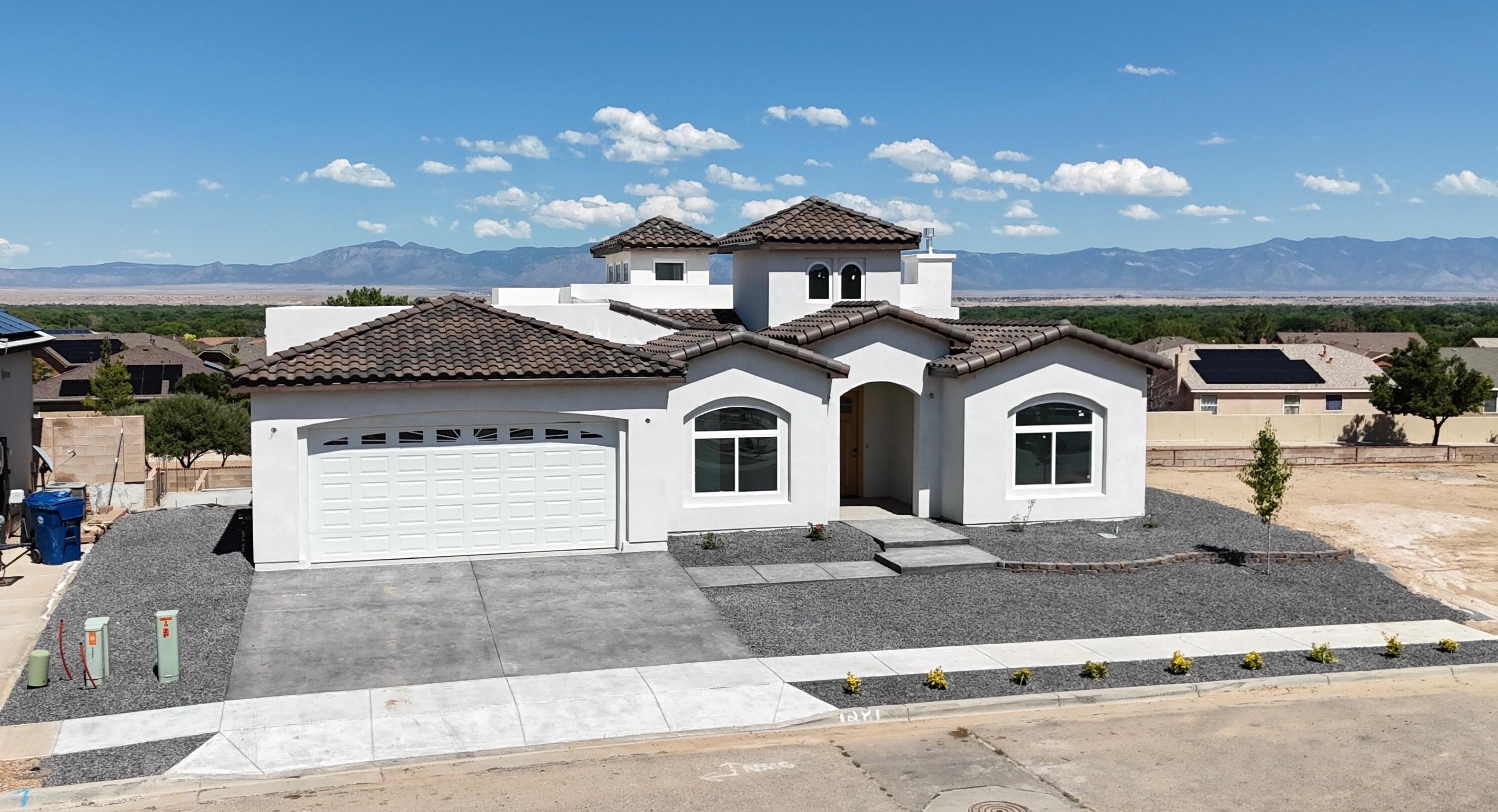 1281 Pinzon Street Nw. Los Lunas, NM 87031