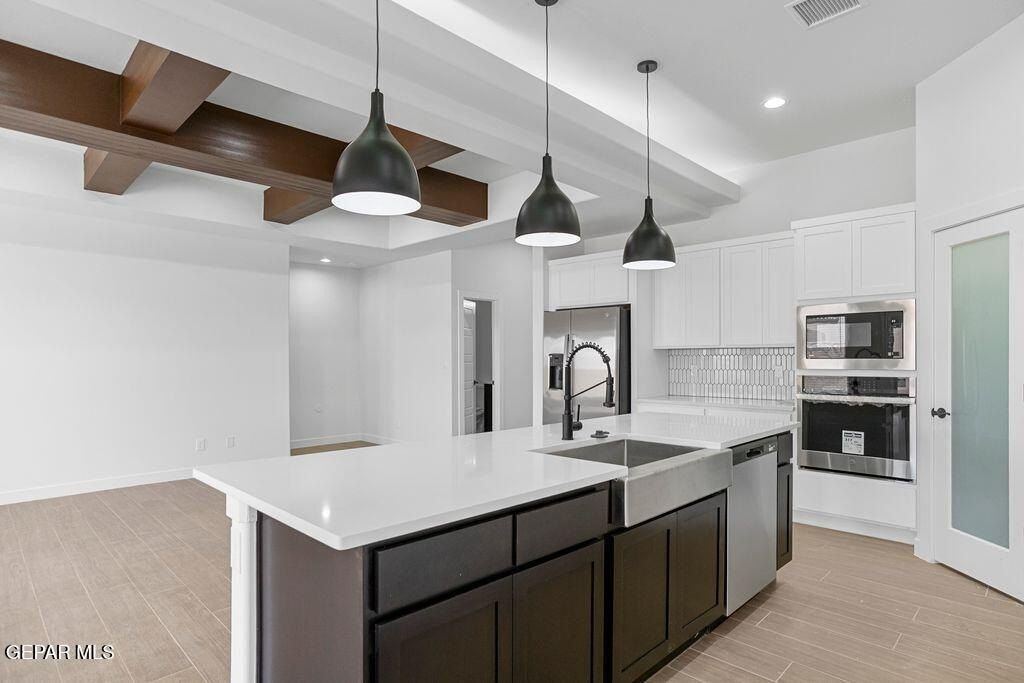 132 Organ Trail. Santa Teresa, NM 88008