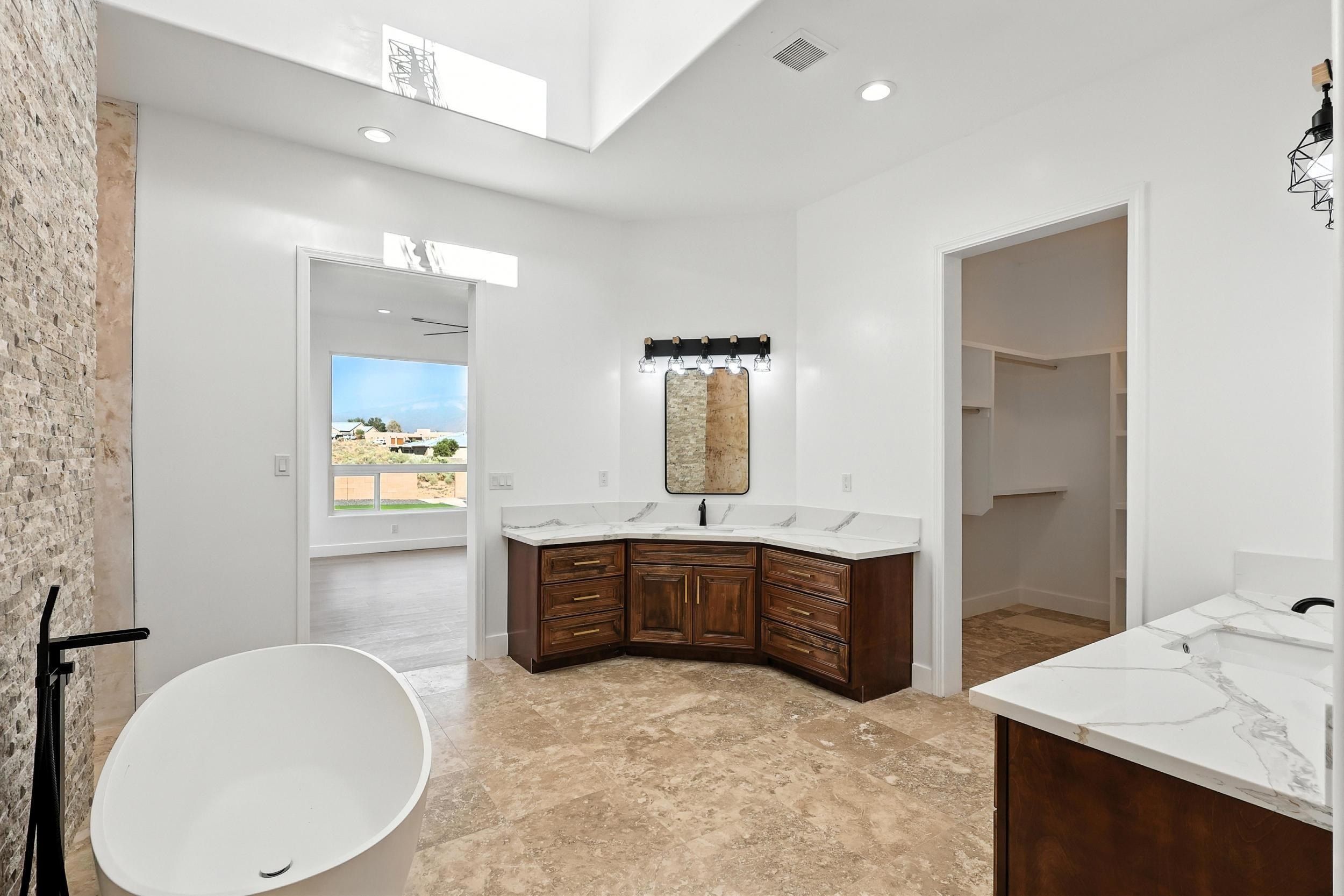 2012 Contreras Road Ne. Rio Rancho, NM 87144