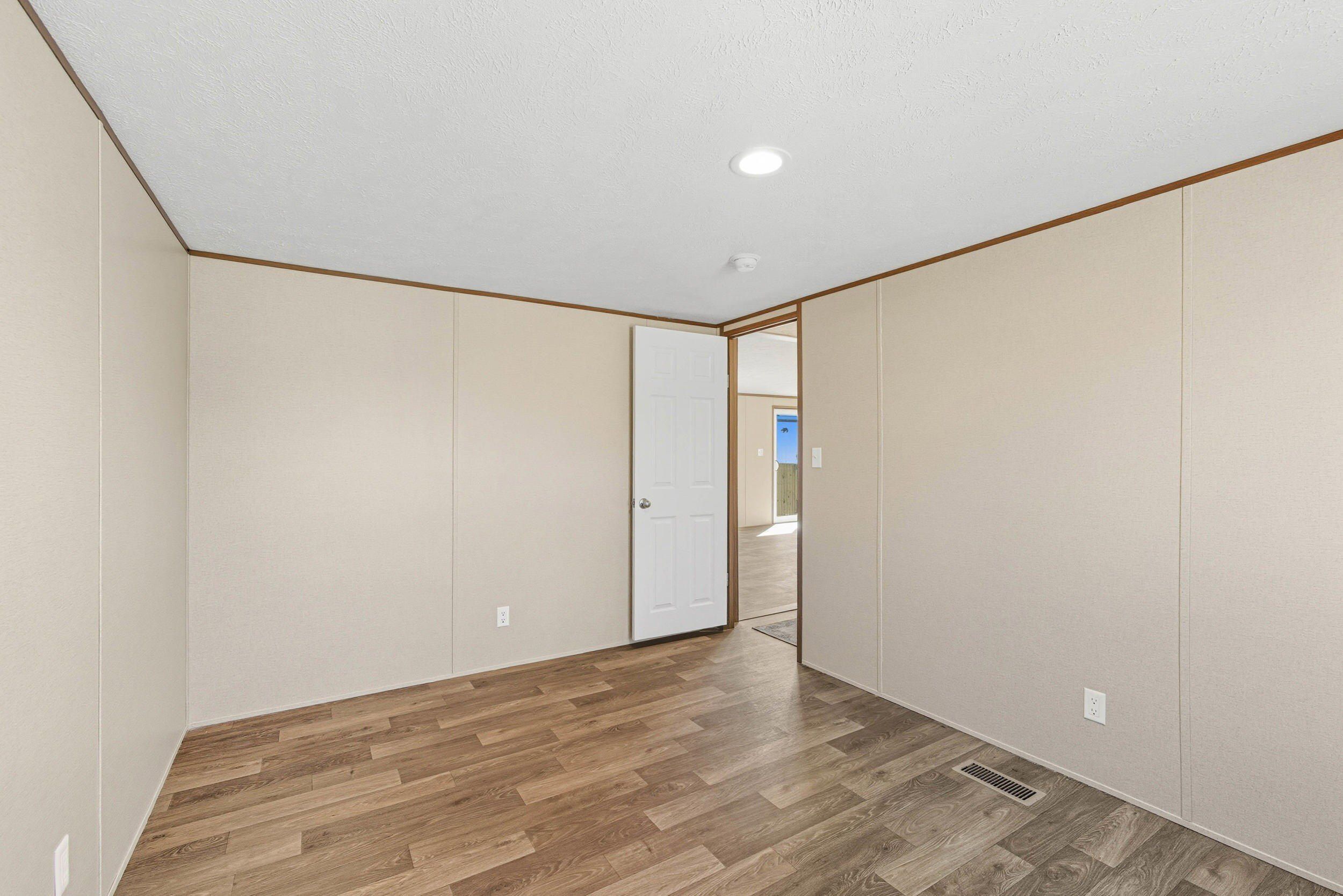 102 Vista Alamo. Rio Communities, NM 87002