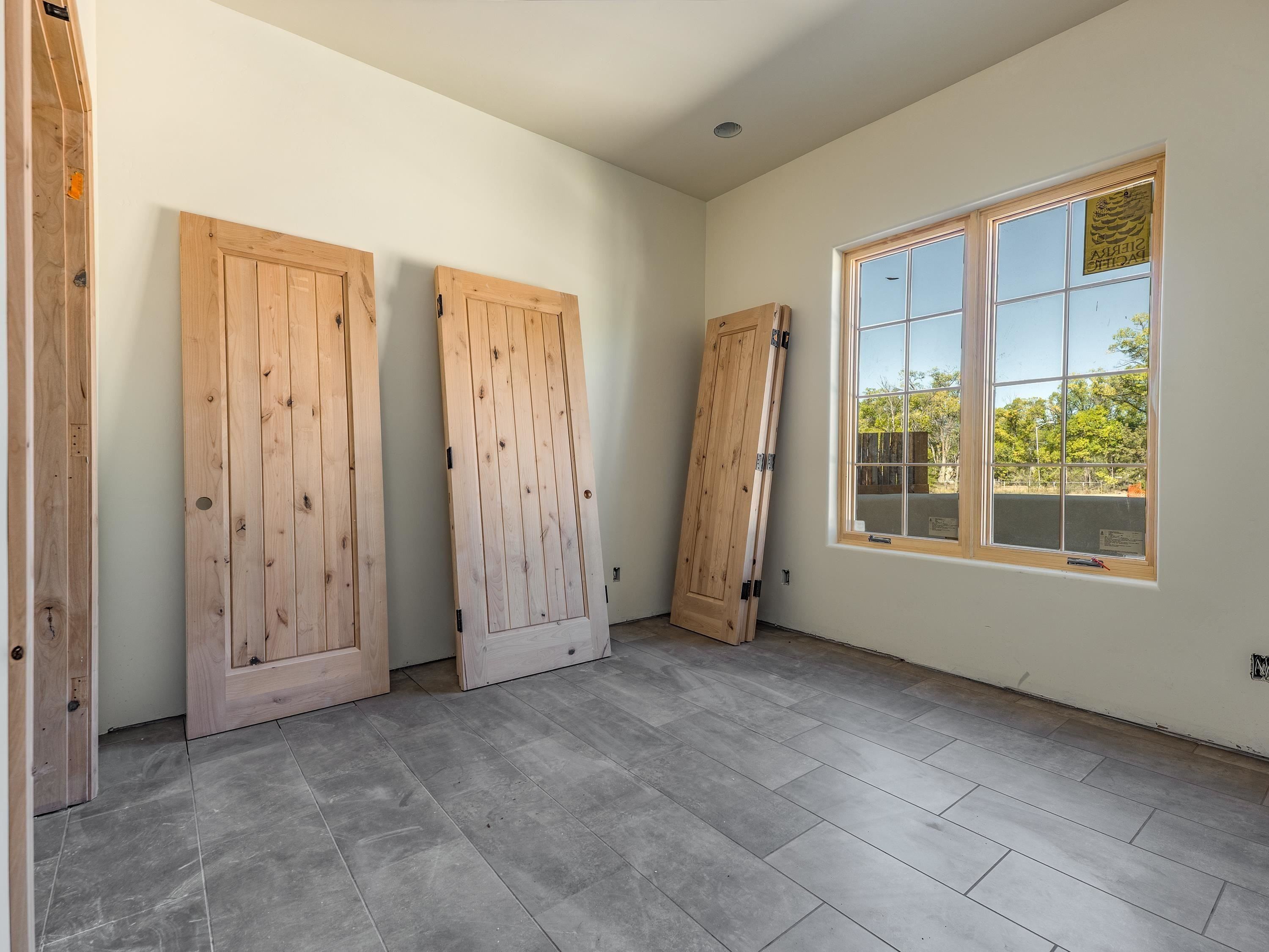 323 C Theodora St. Taos, NM 87571