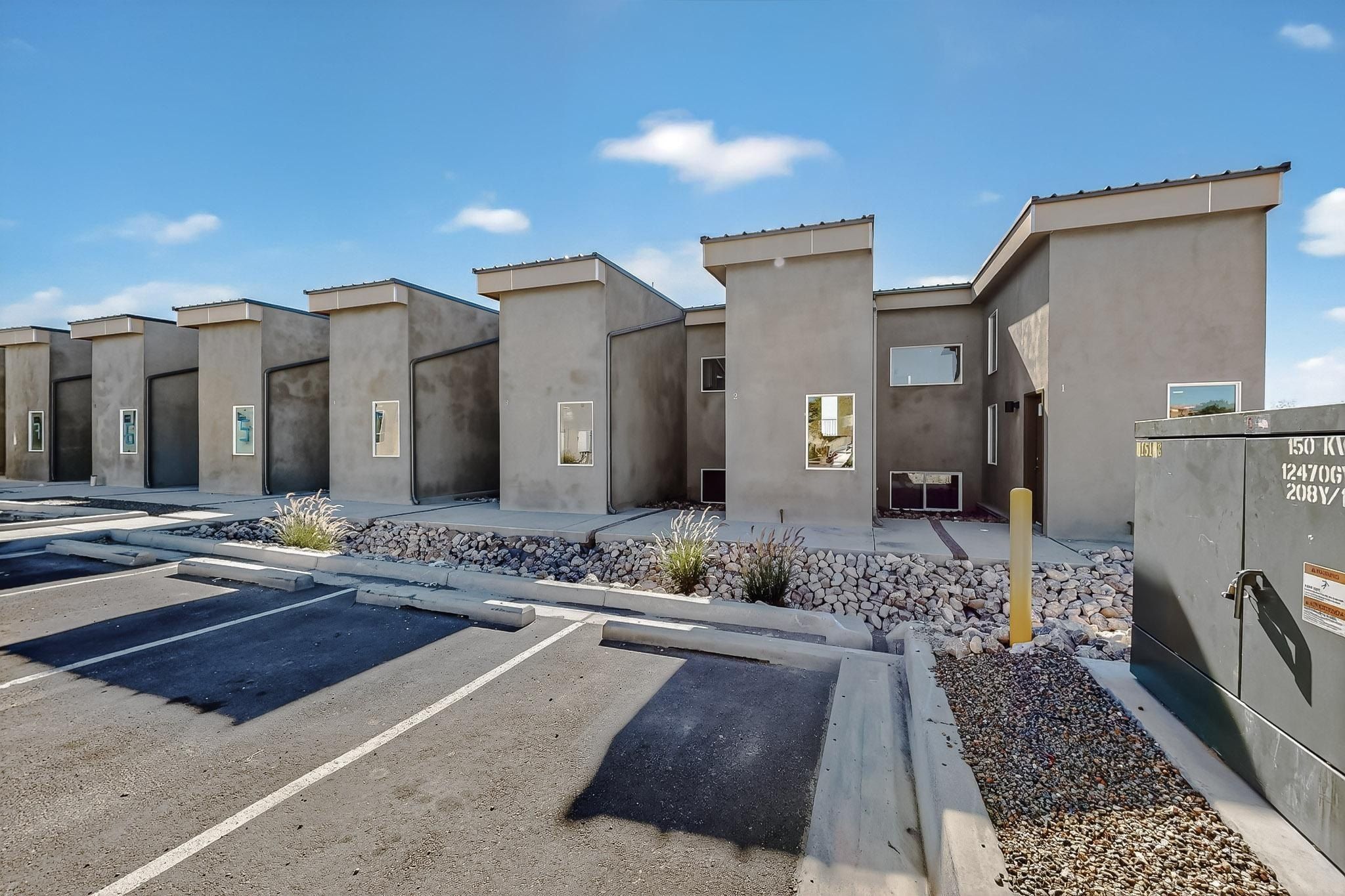 9368 Valley View Drive Nw Unit 2. Albuquerque, NM 87114