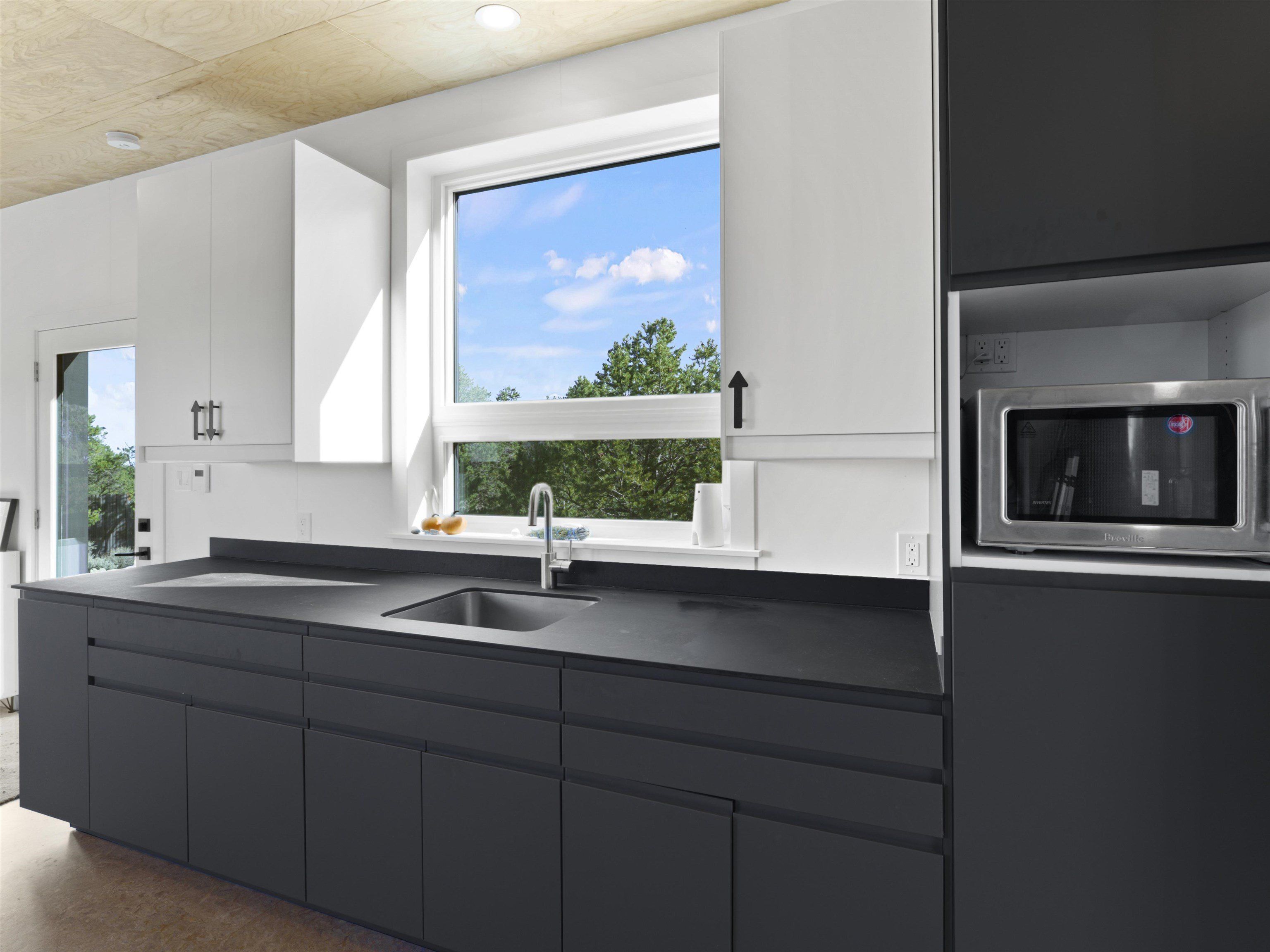 48 48A Quintana Road Unit 48 And 48A. Questa, NM 87556