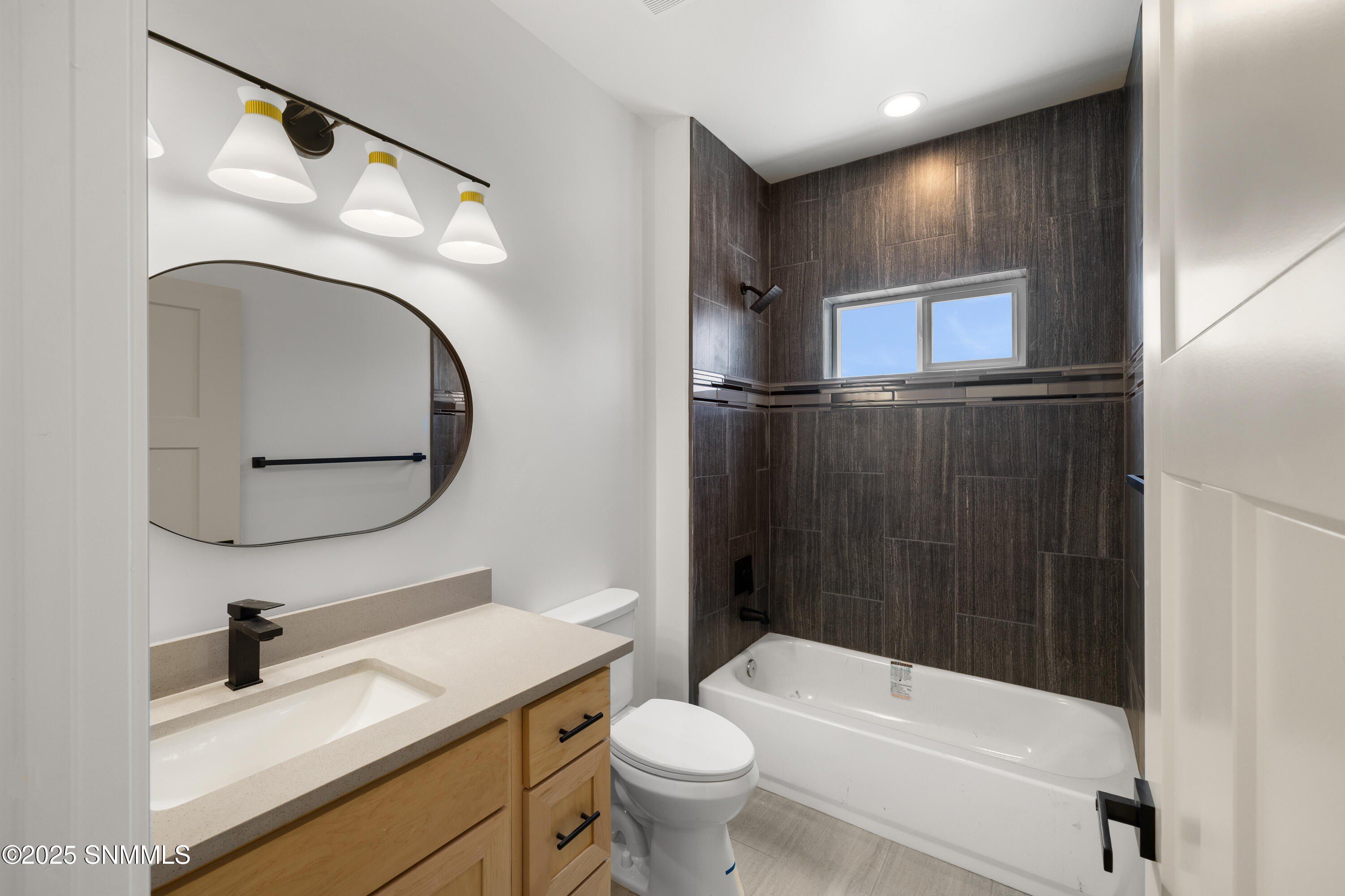 6529 Swan Street. Las Cruces, NM 88012