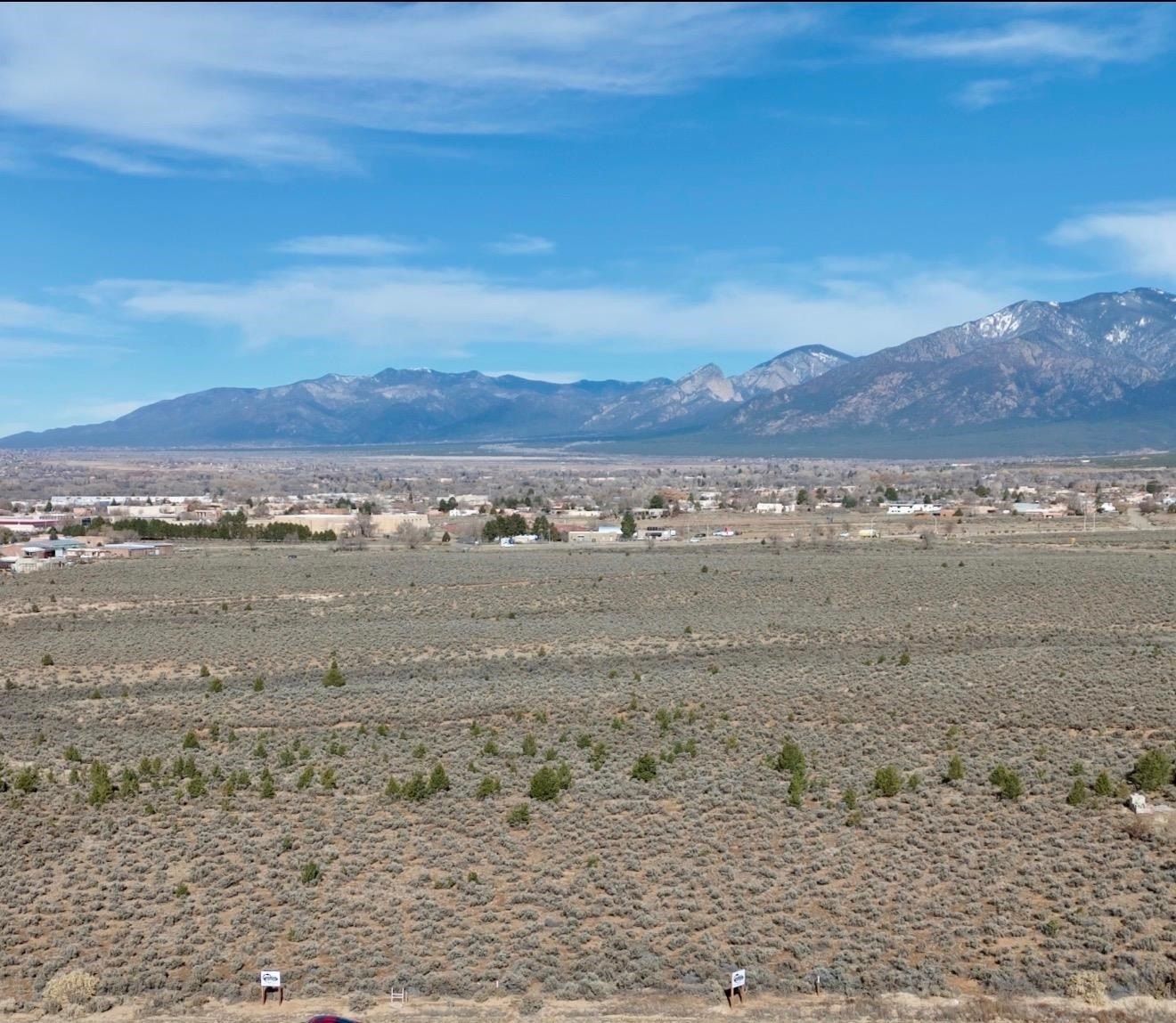 299 Morgan Rd. Taos, NM 87571