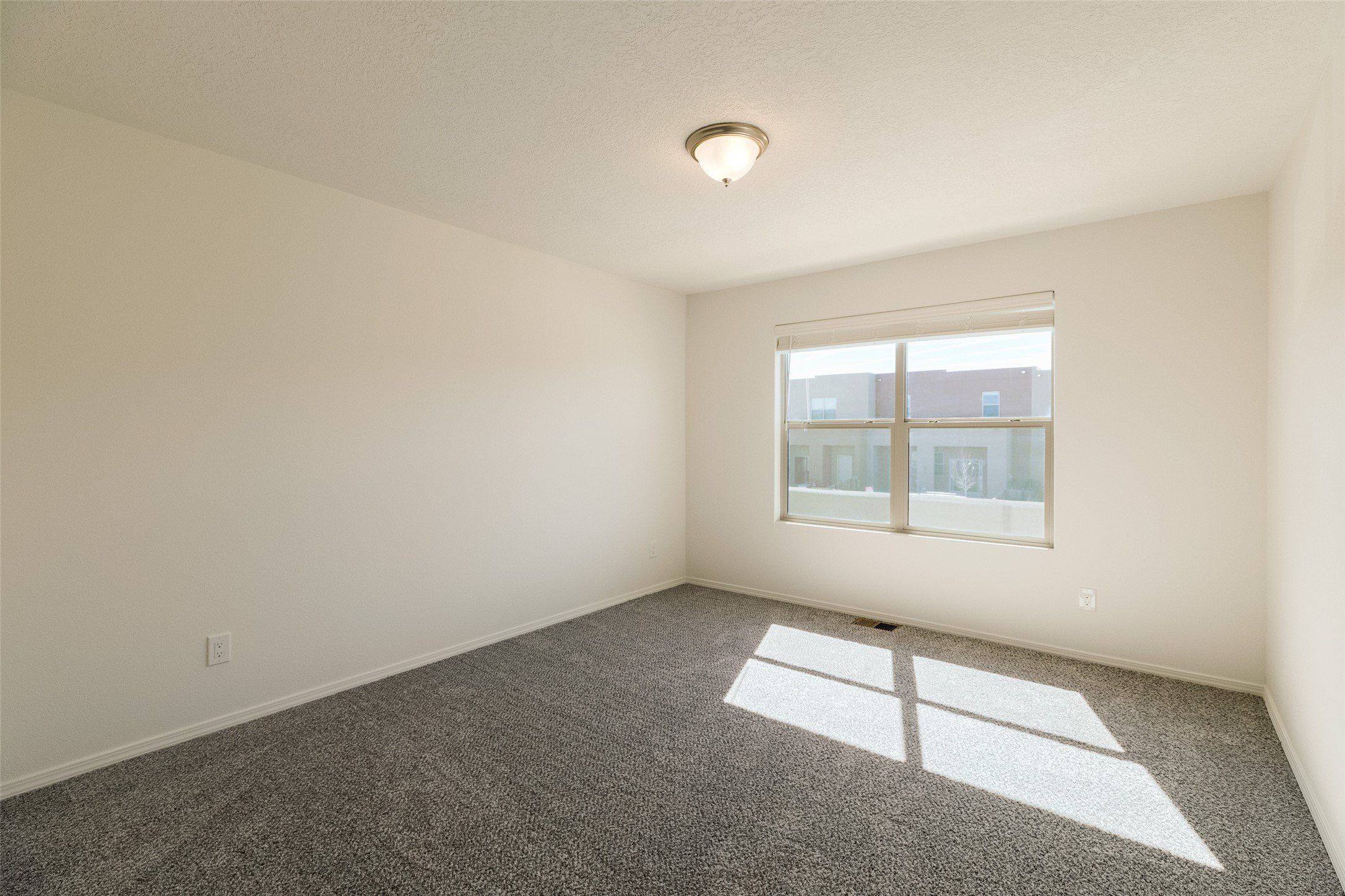 7312 Contenta Ridge Loop. Santa Fe, NM 87507