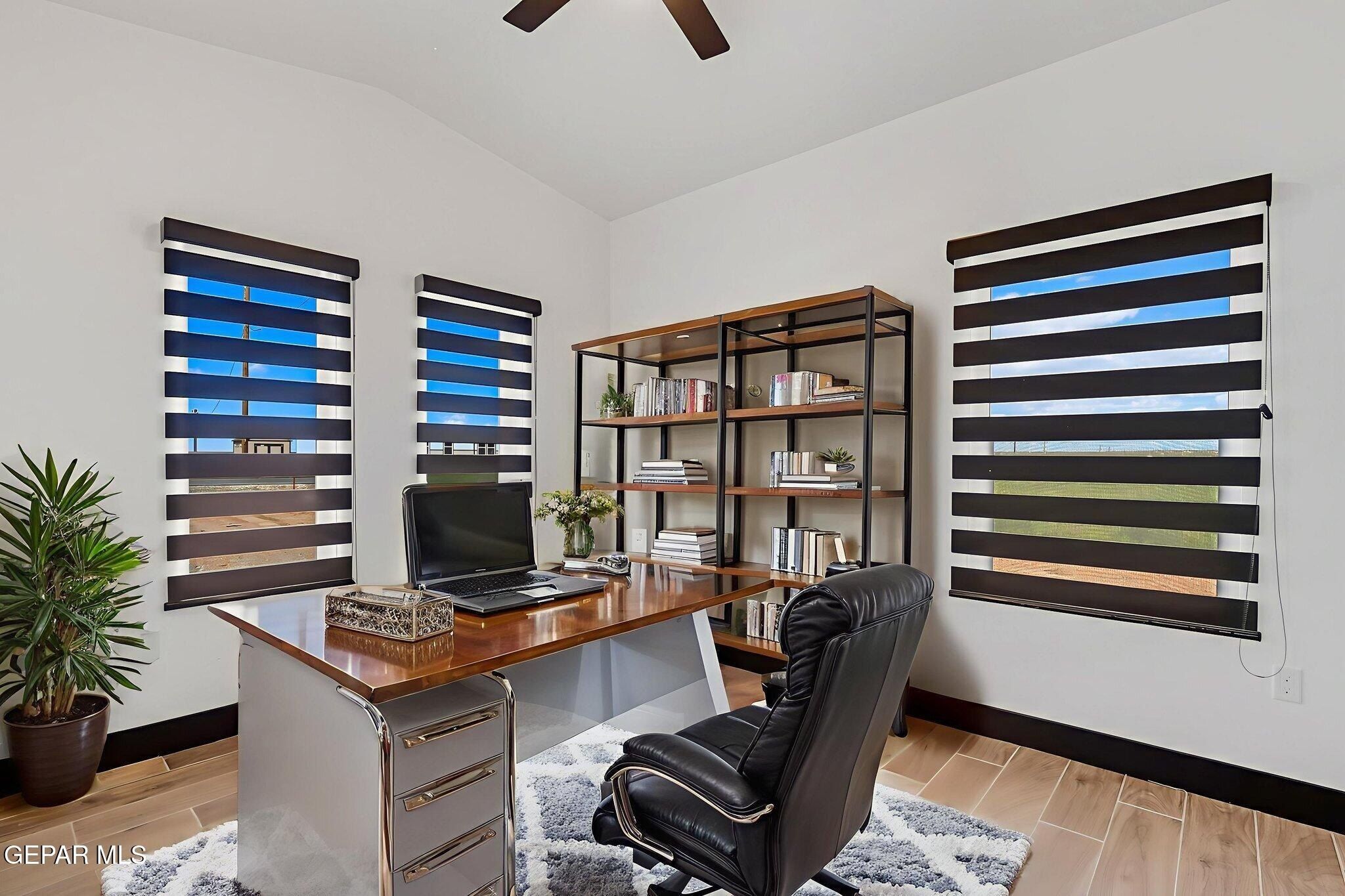 1433 Thar Desert Drive. Chaparral, NM 88081