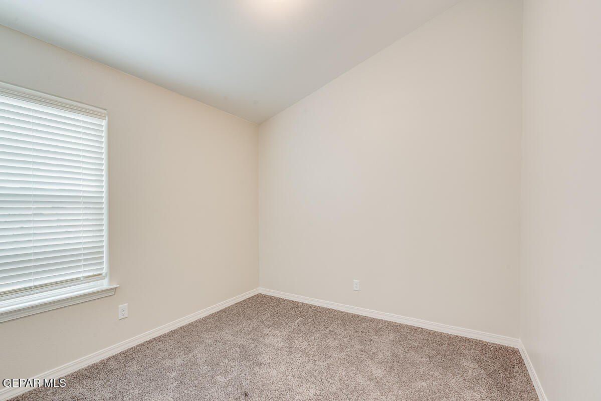 6062 Fall Ridge. Santa Teresa, NM 88008