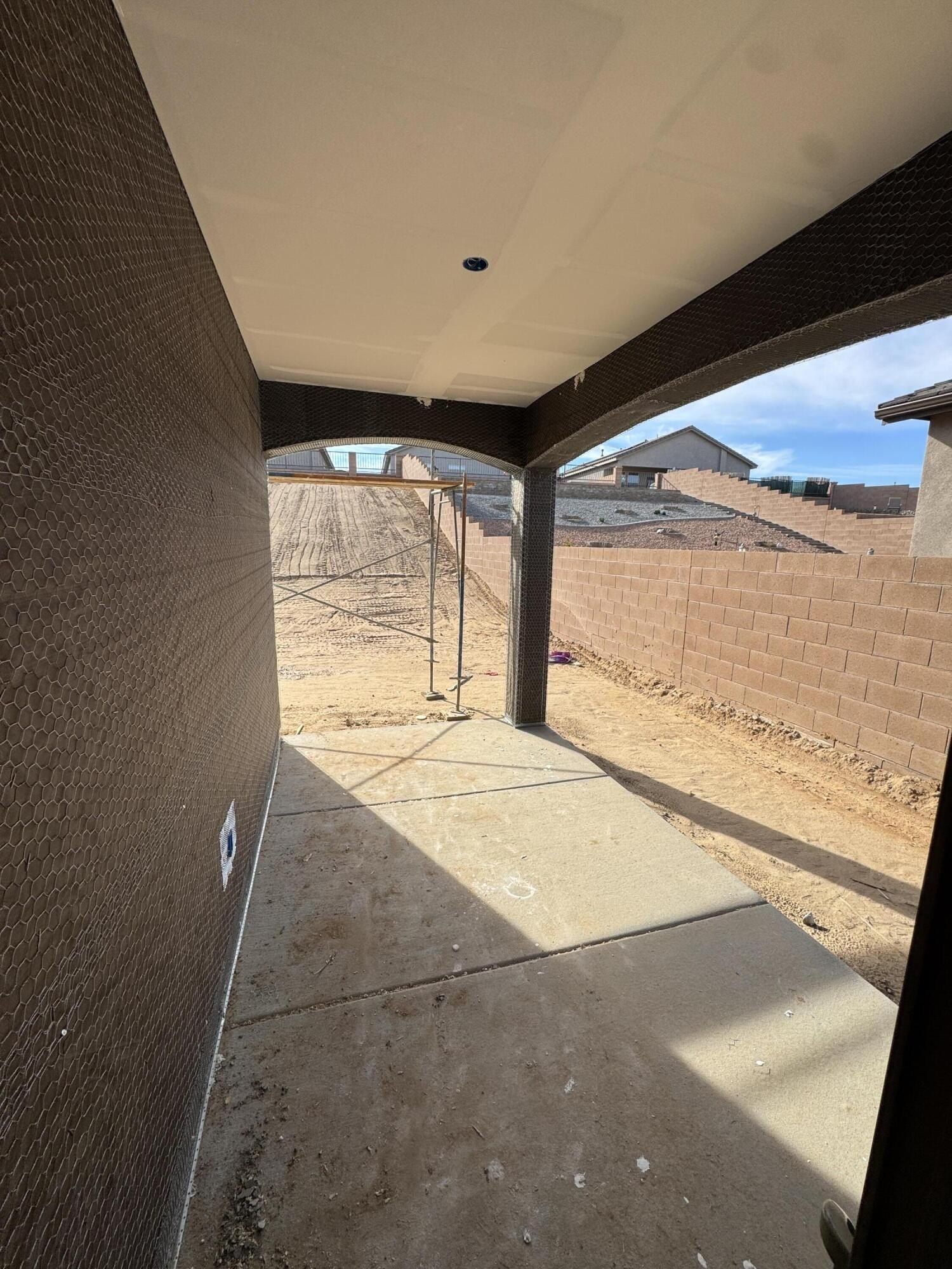 1565 Valle De Colores Street Nw. Los Lunas, NM 87031