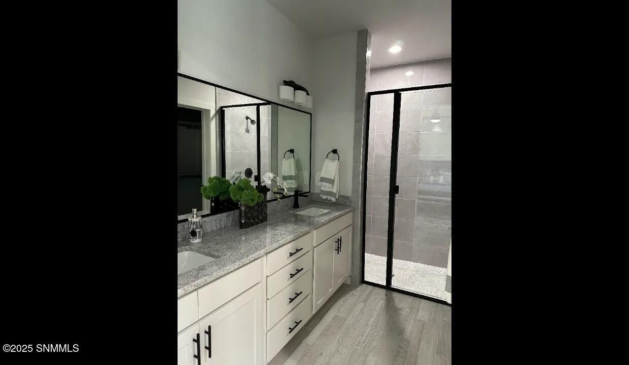 3742 Daybreak Street. Las Cruces, NM 88012