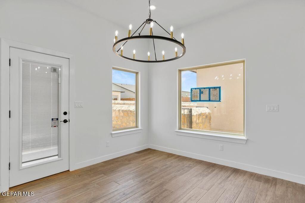 1112 Steel Hill Avenue. Santa Teresa, NM 88008