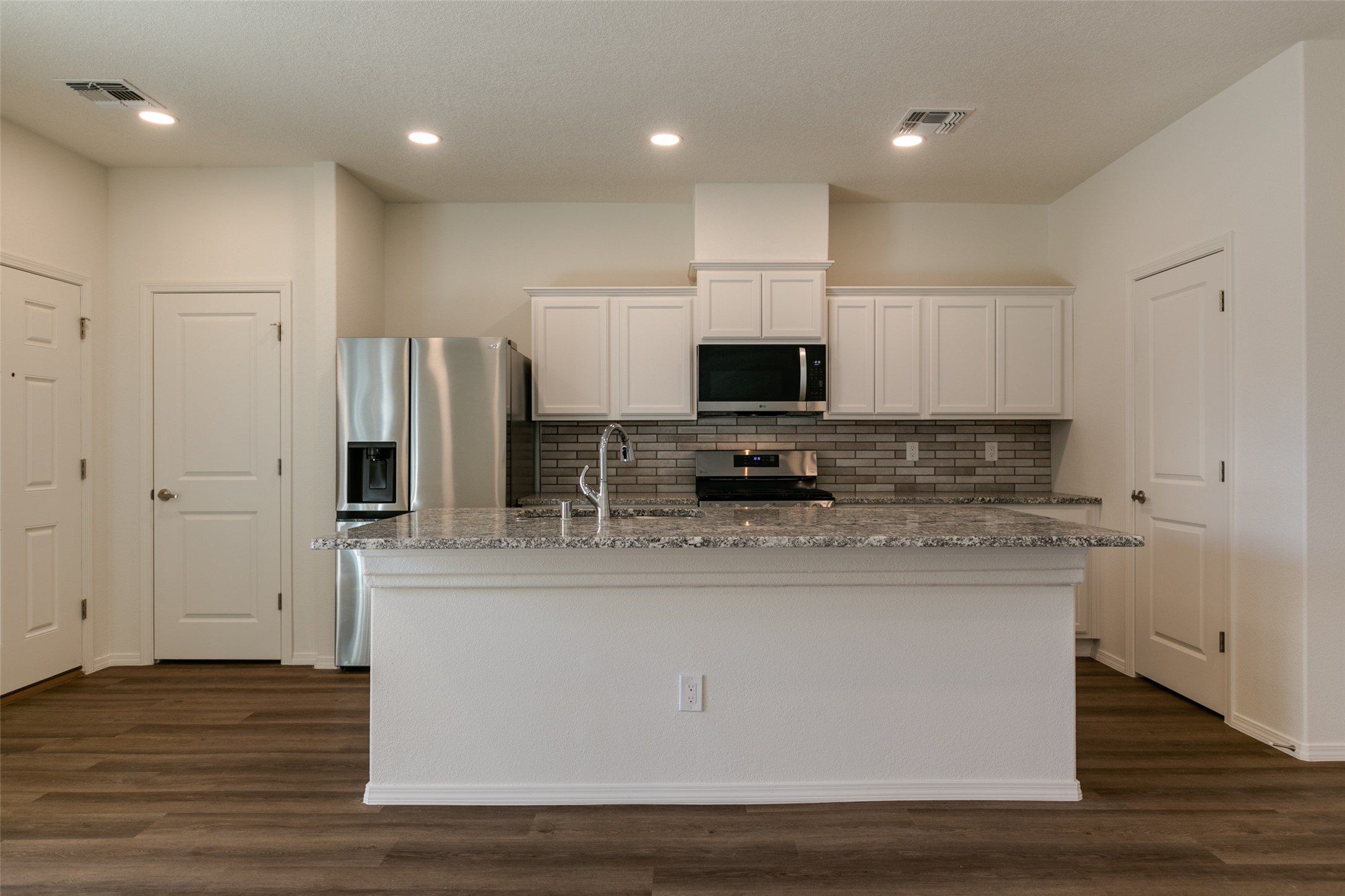 7352 Contenta Ridge Loop. Santa Fe, NM 87507