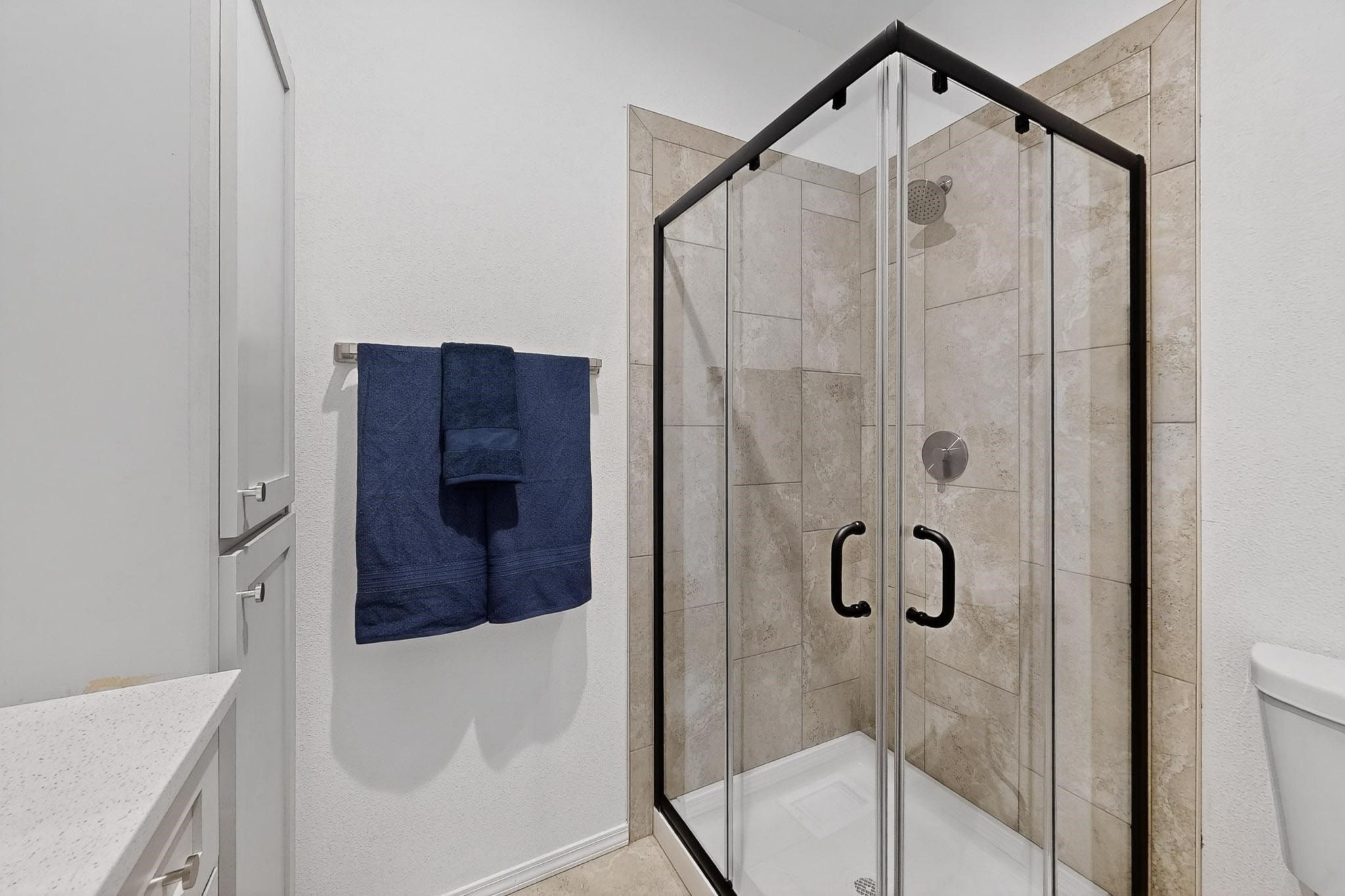 2822 Camino Mendoza. Santa Fe, NM 87507